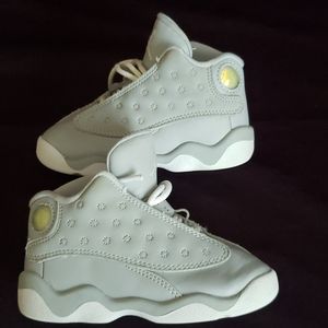 Air Jordan Boys Gray & White Tennis Shoes 6C